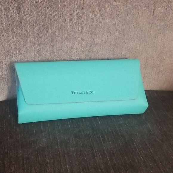 Tiffany & Co Sunglasses SKU:TF4043B8015/3B 56 16 135 3N - Picture 4 of 8